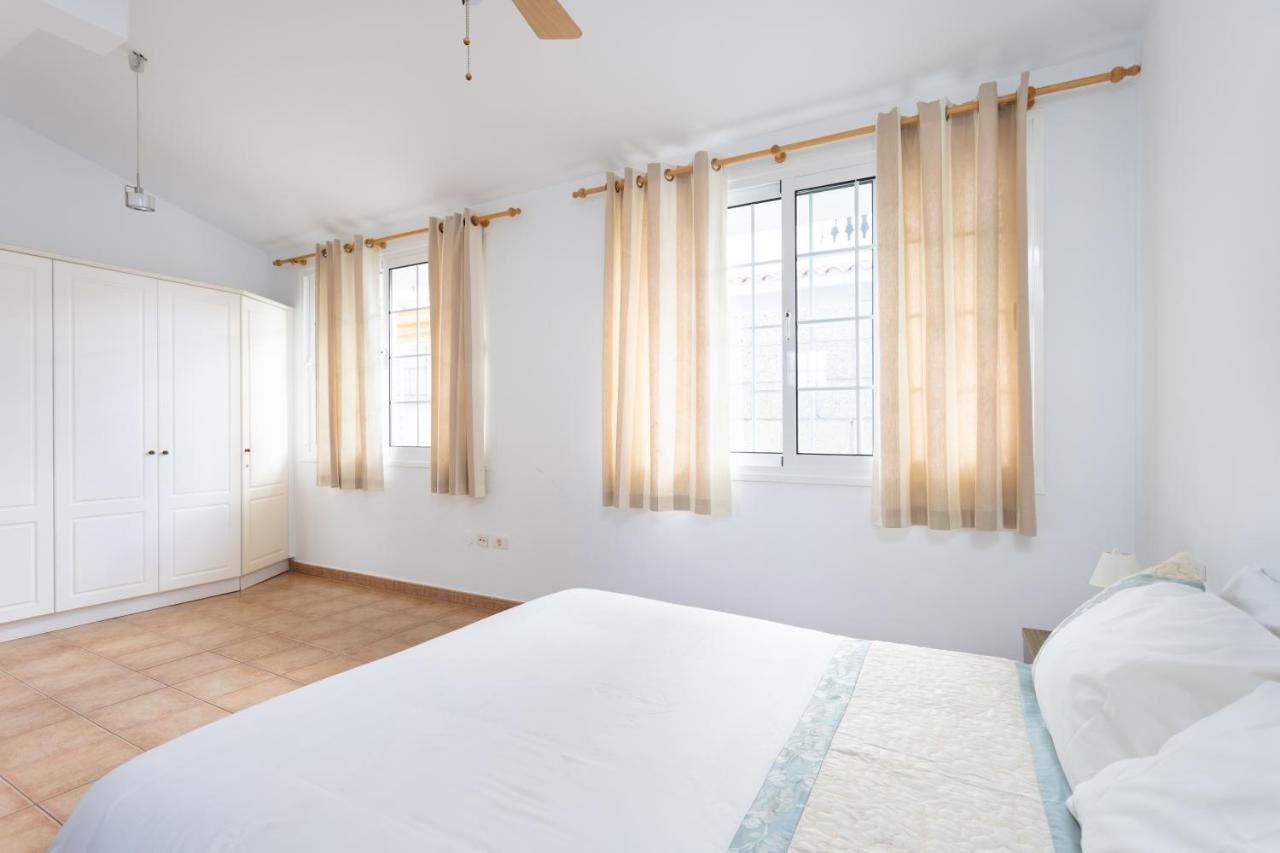 Villa Palm Mar Екстериор снимка